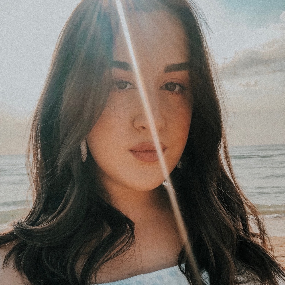 Meet your Posher, Carolyna